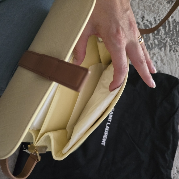 Saint laurent Le Monogramme leather shoulder bag EUC - Picture 14 of 16